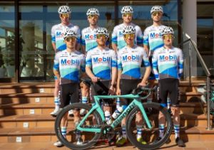 Mobil Krankenkasse Cycling Team - Saisonbilanz Gruppenbild.