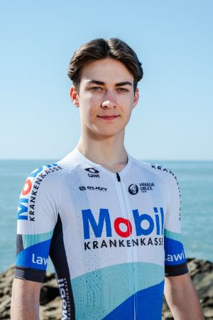 Mobil Krankenkasse Cycling Team - Porträt Gustav Lenné 2024.
